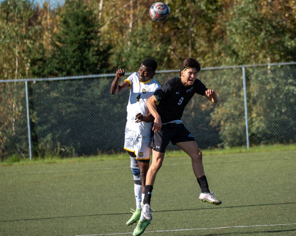 Mid-Air Battle - Eastside Photography Sports Coverage